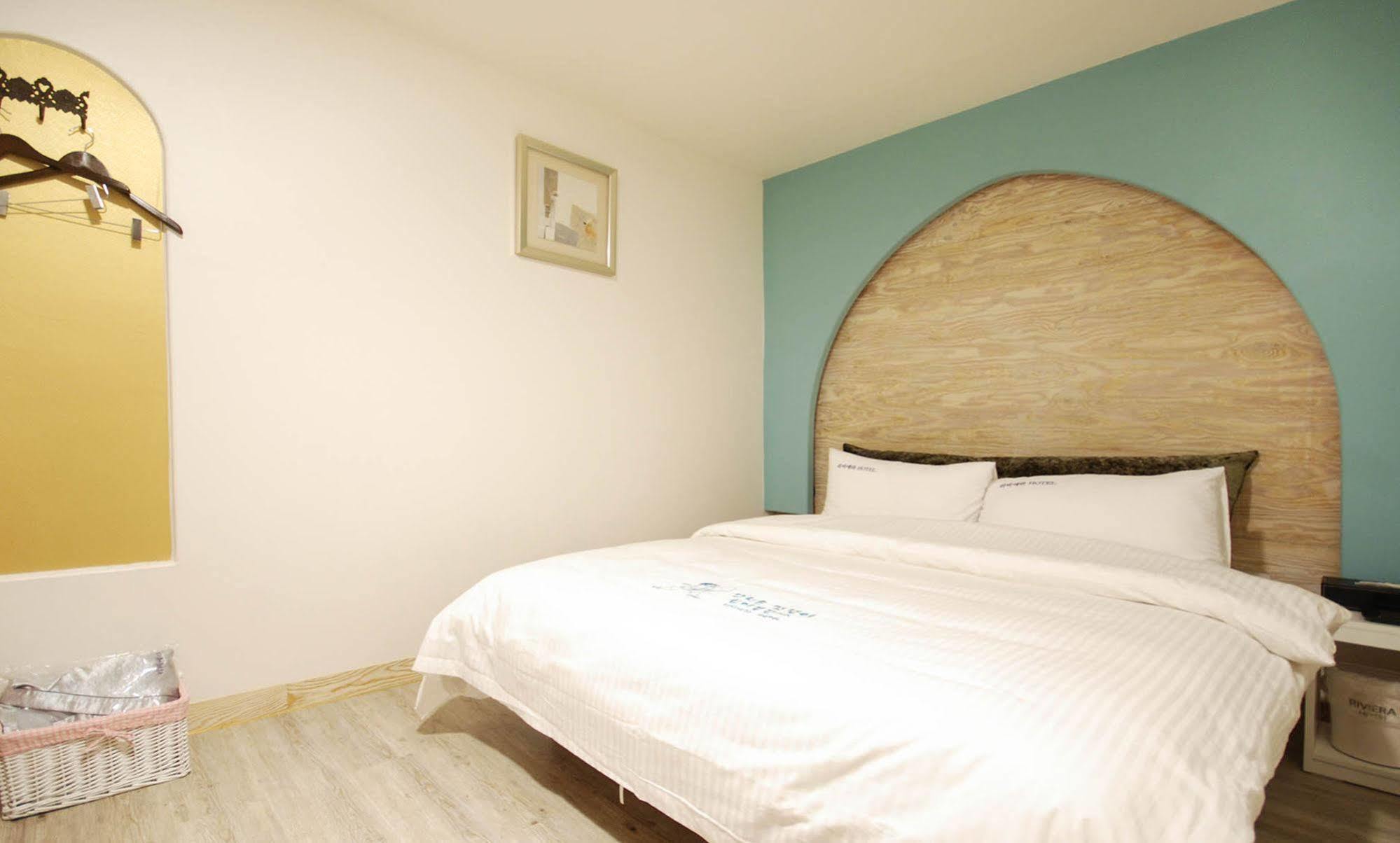 Riviera Motel Гойанг Екстериор снимка