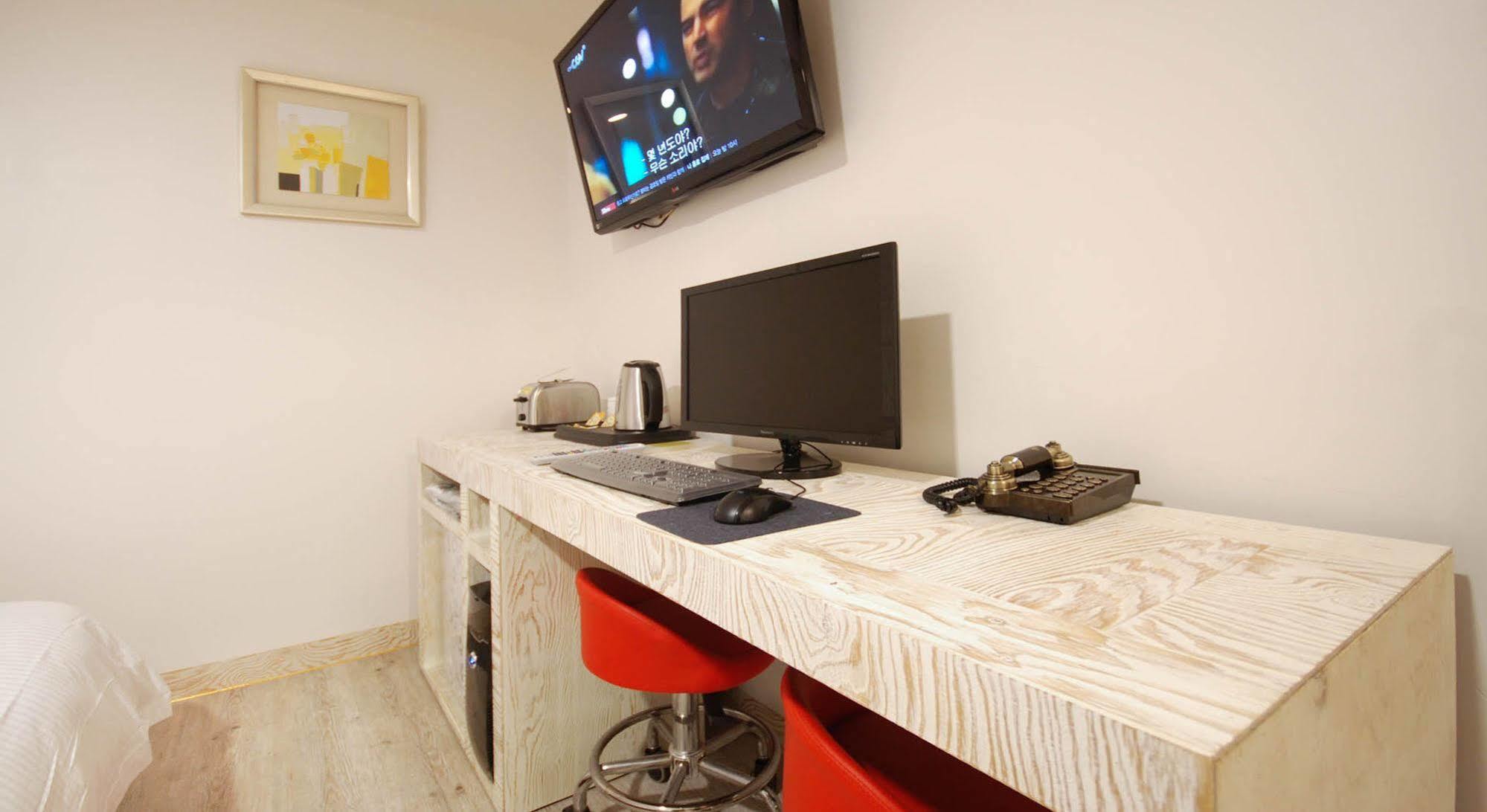 Riviera Motel Гойанг Екстериор снимка